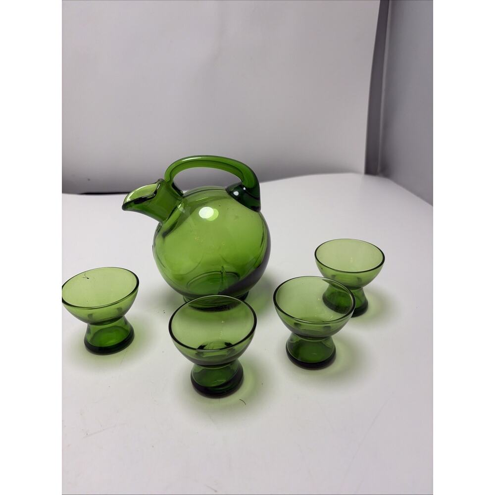 RARE Cambridge Green Small 5”Decanter & 4 Flat 1 OZ Cordials SUPERB! - Picture 2 of 10